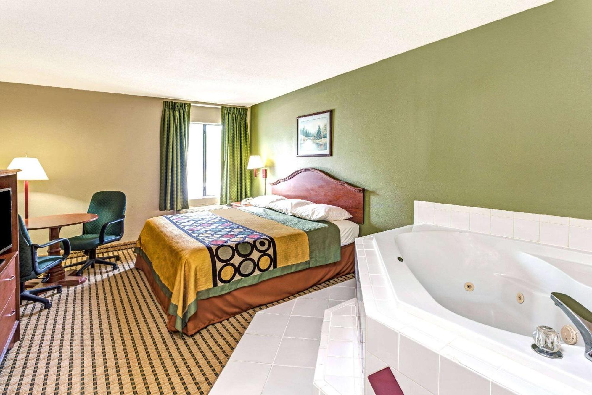 Super 8 By Wyndham Dawsonville Eksteriør bilde